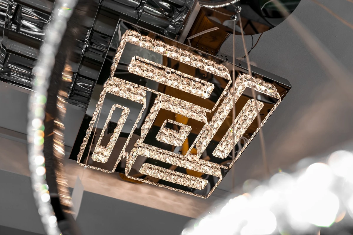 mina-plus-led-luster7